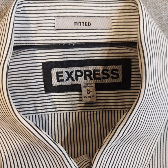 EXPRESS Fitted (Black Pinstripes on White) Dress Shirt - Picture 10 of 10